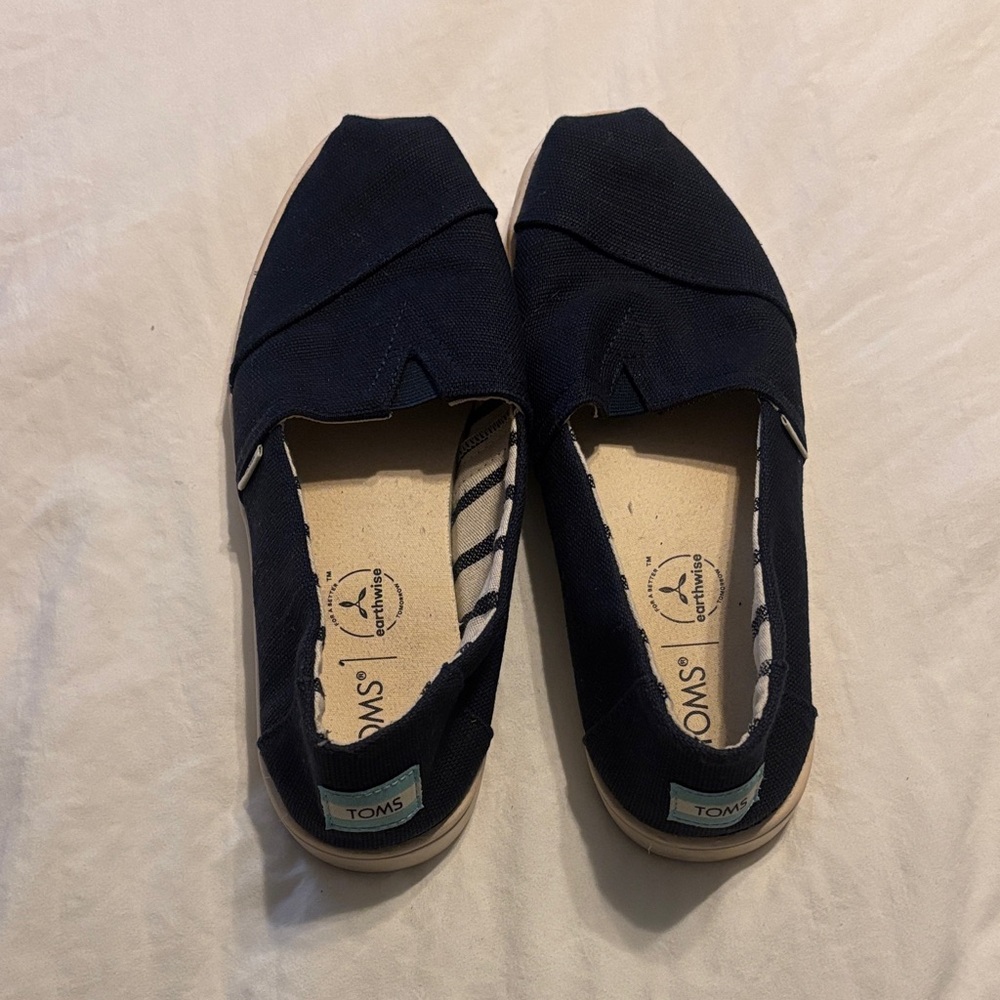 Toms Navy Canvas Slip-On Flats